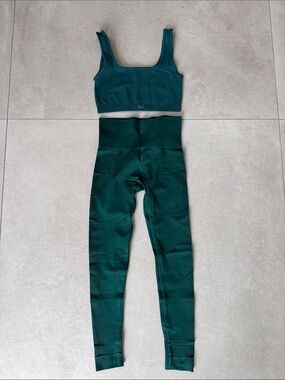 SET ACTIVE Seamless High-Waist Leggings & Crop Tank Set - Deep Teal